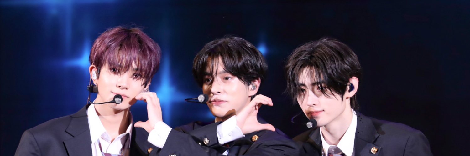 Meow 🖤 very slow's banner