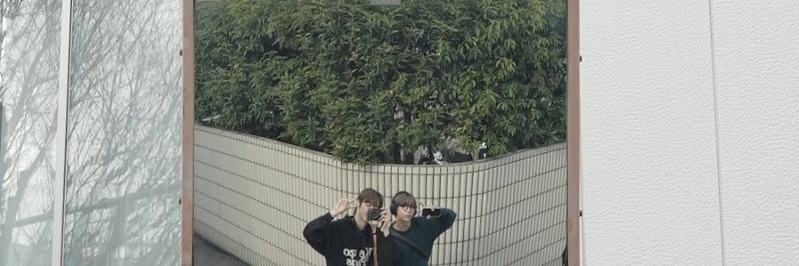 𝘋𝘦𝘢𝘳.'s banner