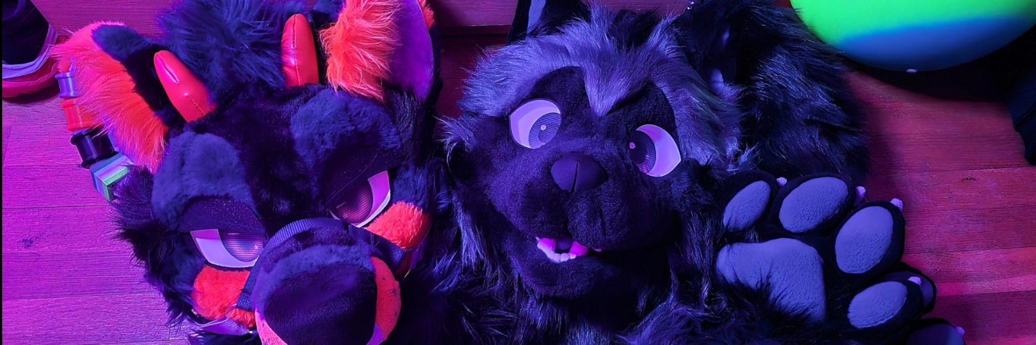 Ember🦊 🔜 MFF's banner