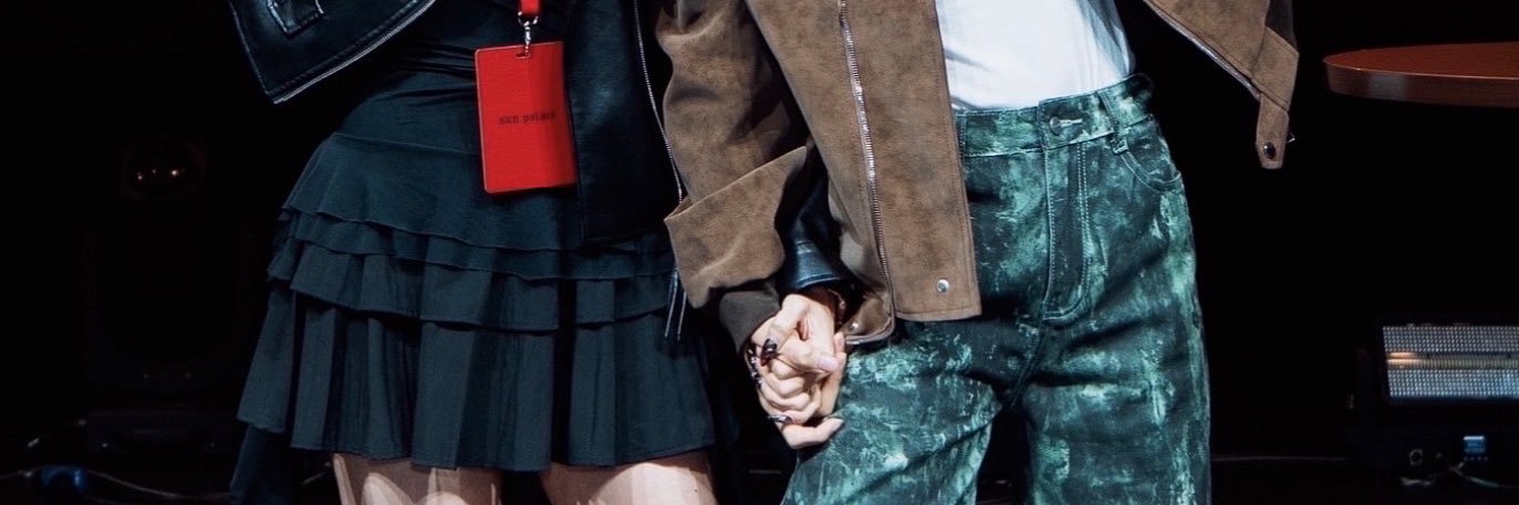 𝐥𝐮𝐧𝐚 ♡⸝⸝'s banner
