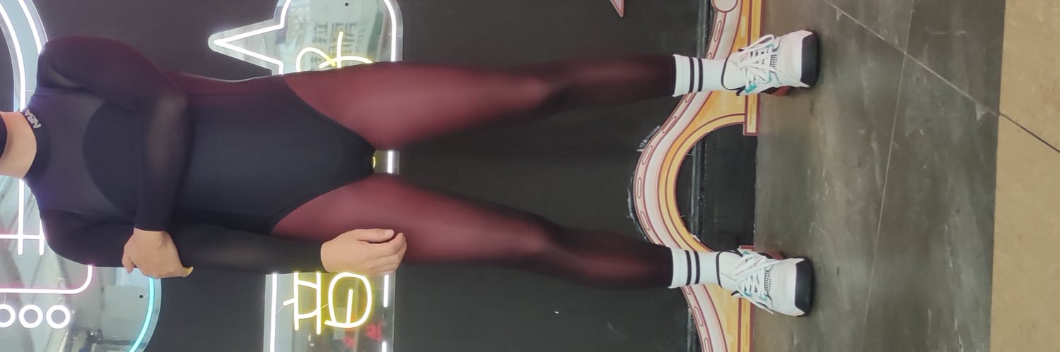 洛白袜袜's banner