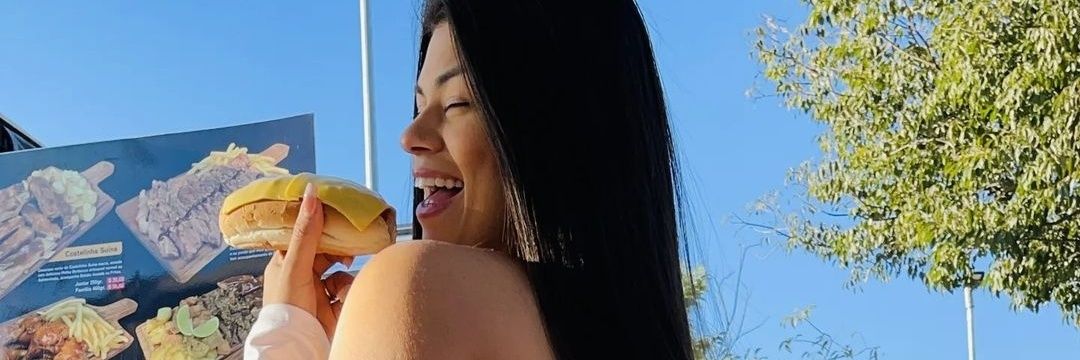 Luana Kazaki's banner