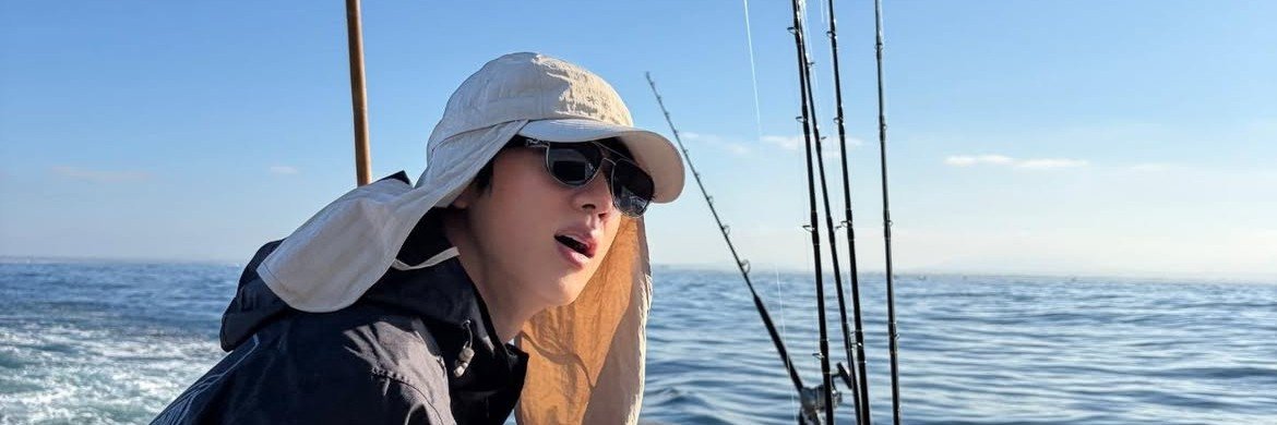 티's banner