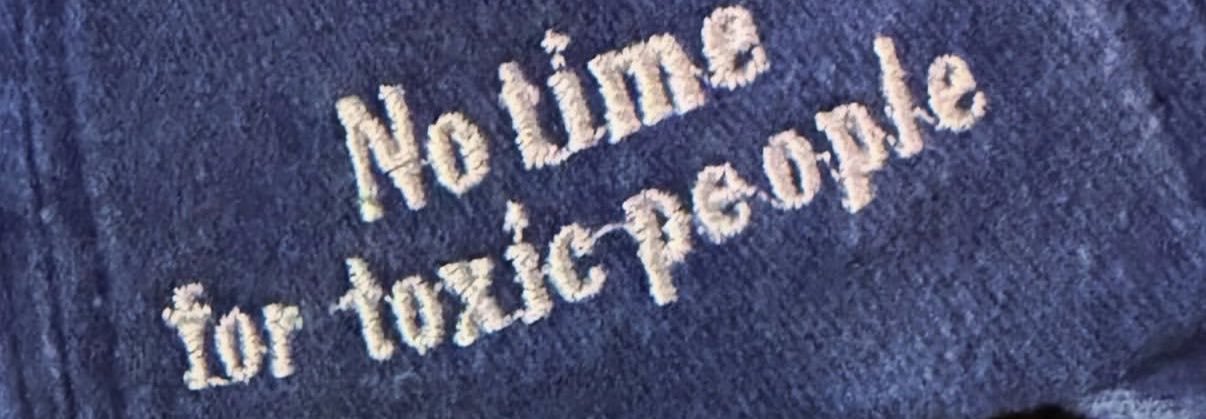 M's banner