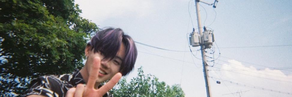 7°'s banner