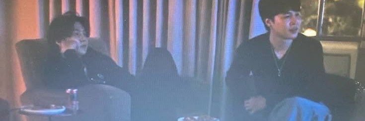 JE's banner