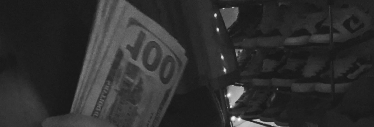 𝒜𝓈𝒽𝓁𝓎’ℋ𝒶𝓃𝒶𝒽👸🏻's banner