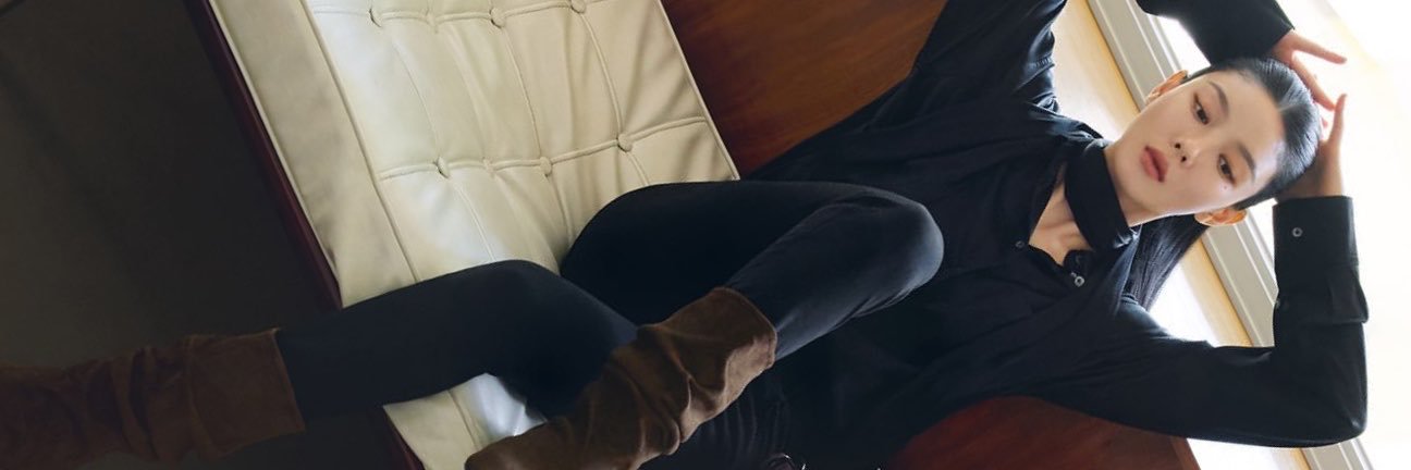 j. 🧚's banner