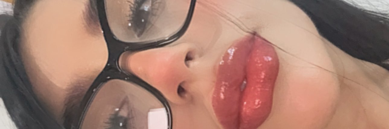 Latina babee 👑's banner