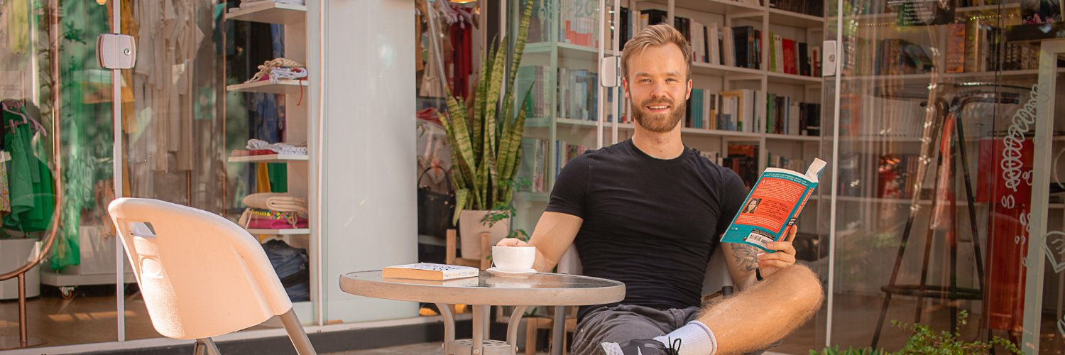 Florian Wüest's banner