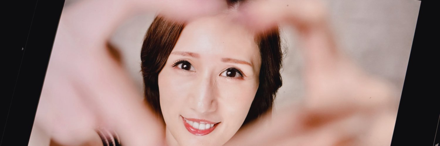 JULIA.OFF's banner