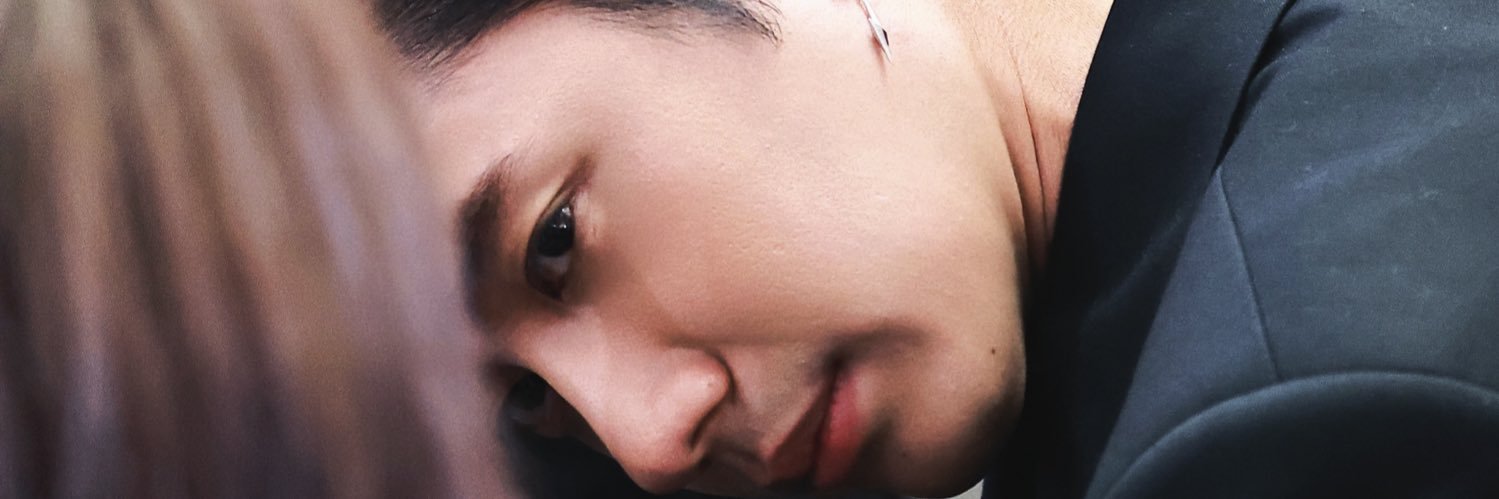🌙's banner