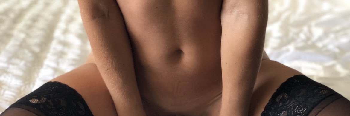 🍑Fit Blonde Hotwife🍑ONLYFANS Fitwifefeet's banner