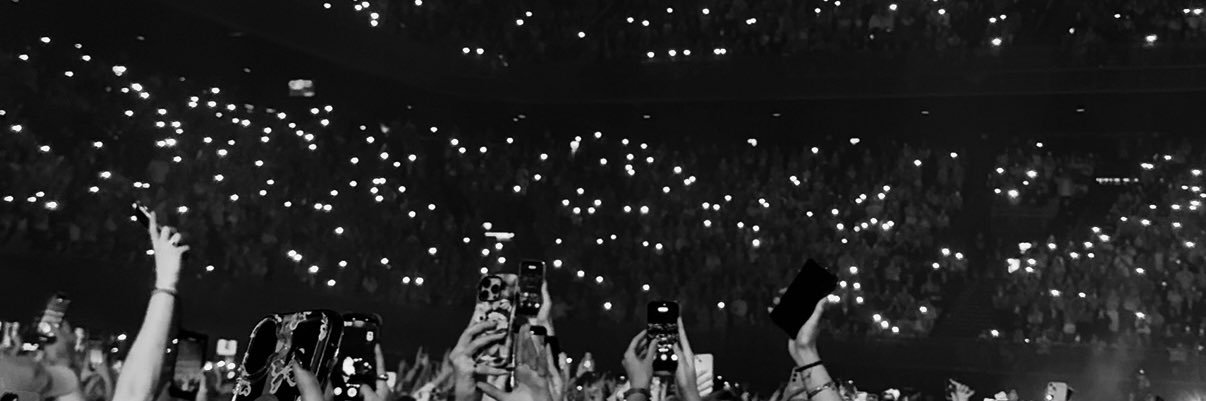 lea ☼ 🫐's banner