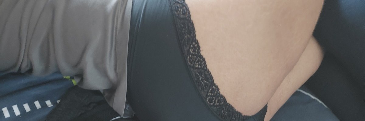 Elizabeth 🔥🍑's banner