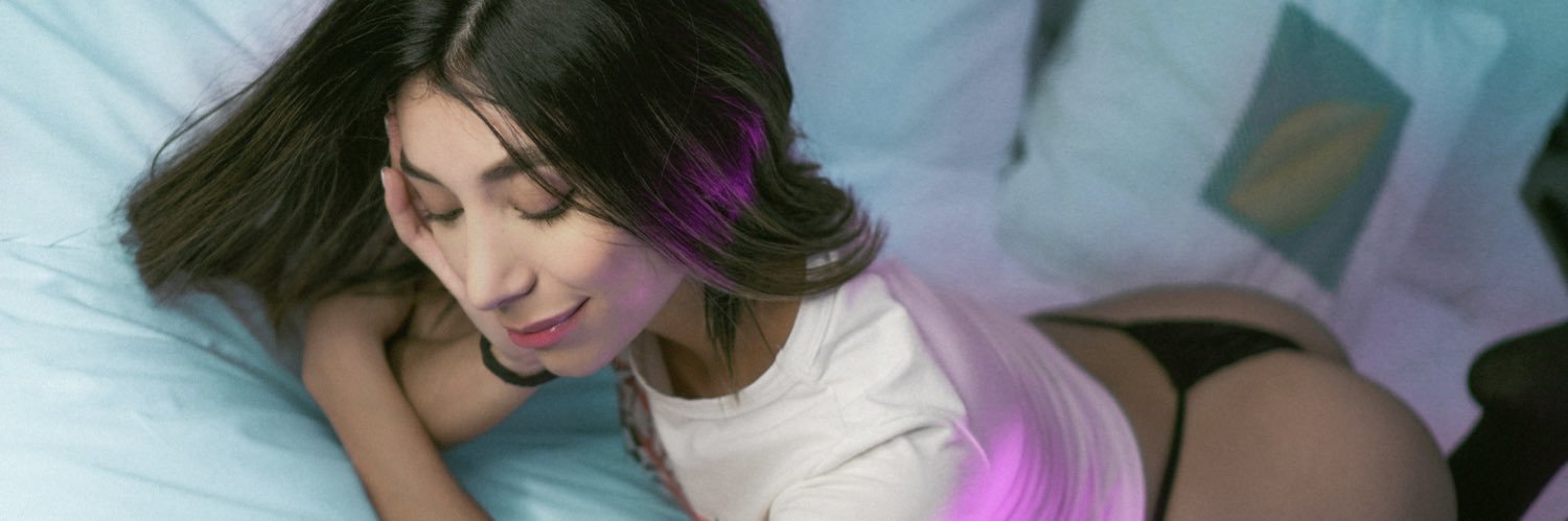 Ximena 🤍's banner