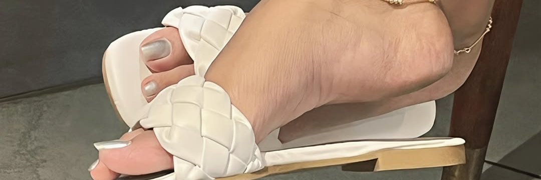 Its me the foot guy's banner
