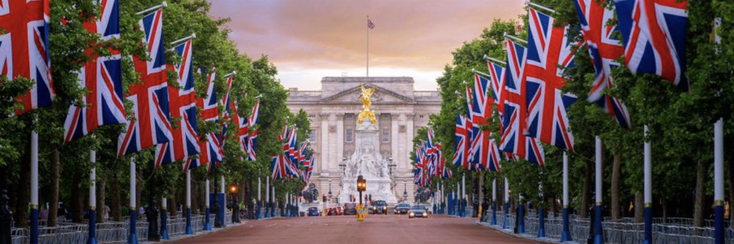 The Royal Commentator USA's banner