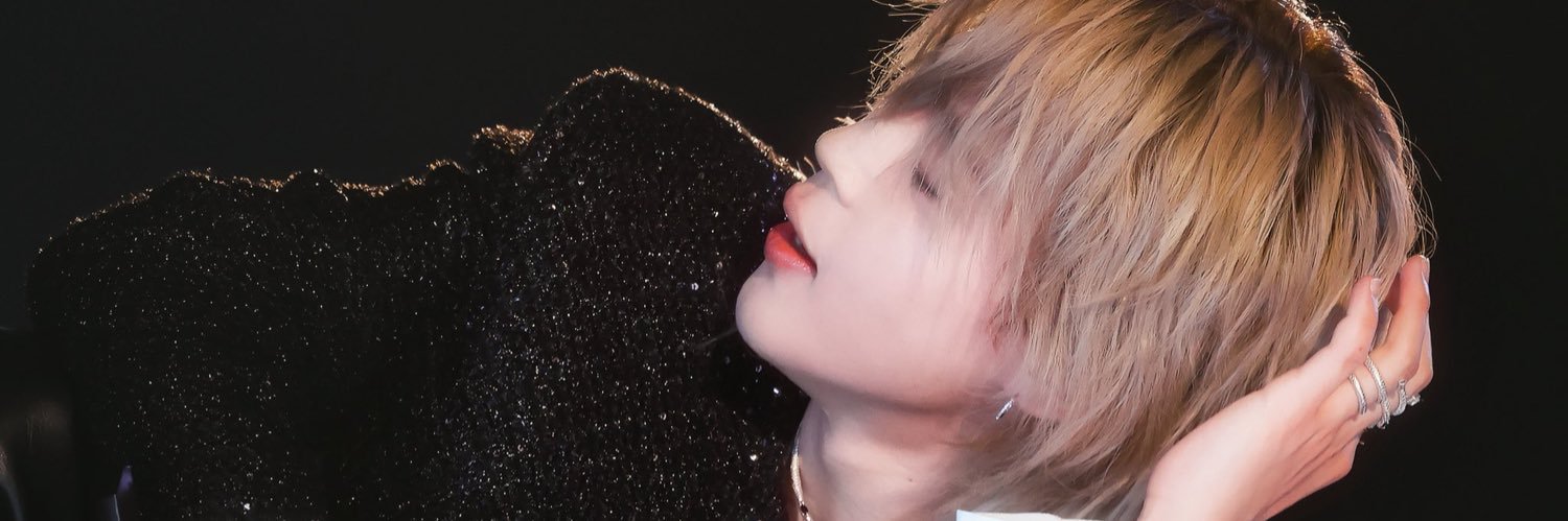 𝐦𝐧𝐢𝐭𝐨𝐤𝐢(slow)🐰🐥's banner