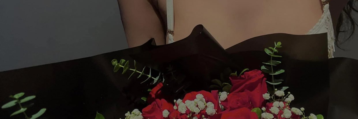 Uyên Nè's banner