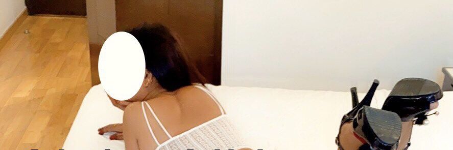 feet retweet's banner