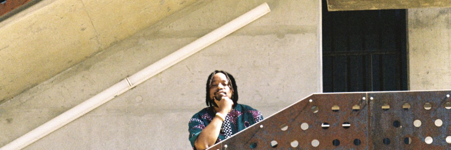 Small EyeZ's banner