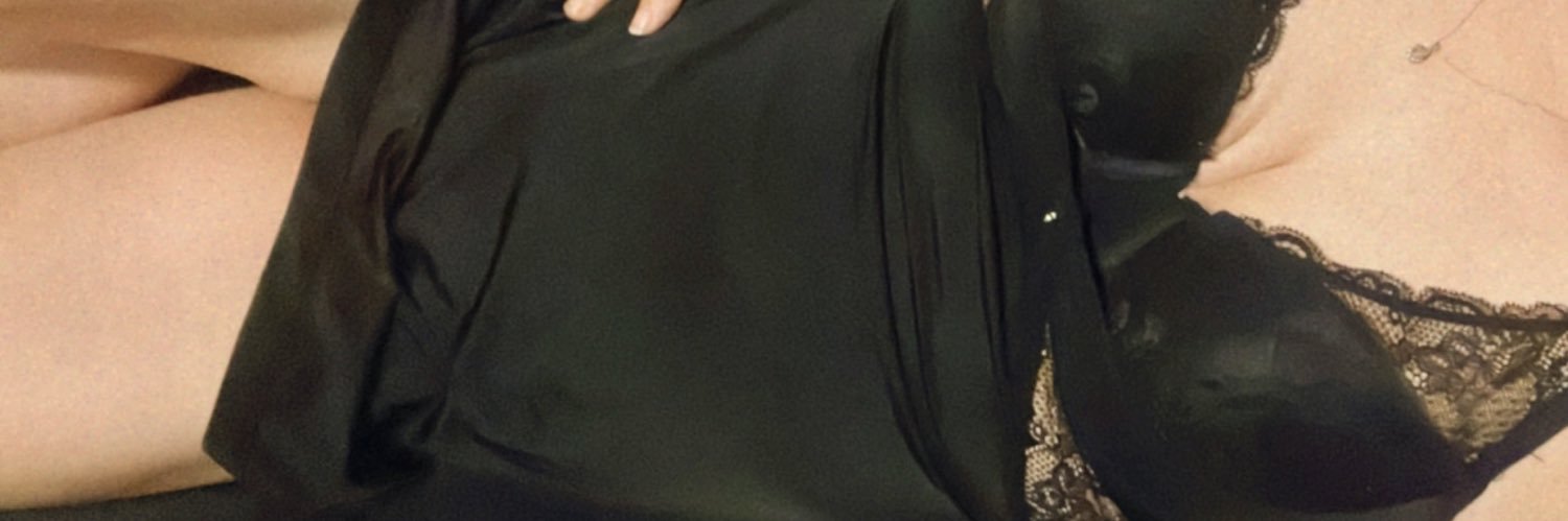 Miss L X's banner