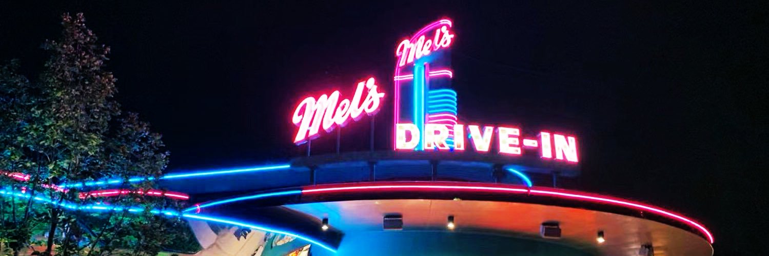 𝓜𝓸𝓷𝓡𝓸𝓮 .'s banner