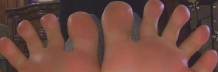 ILuvFeet_'s banner