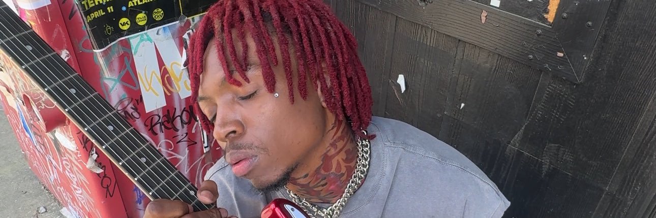 Lesbian STUD / Dyke Fantasy😩's banner