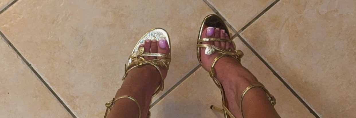 queen feet👸🏽💋's banner