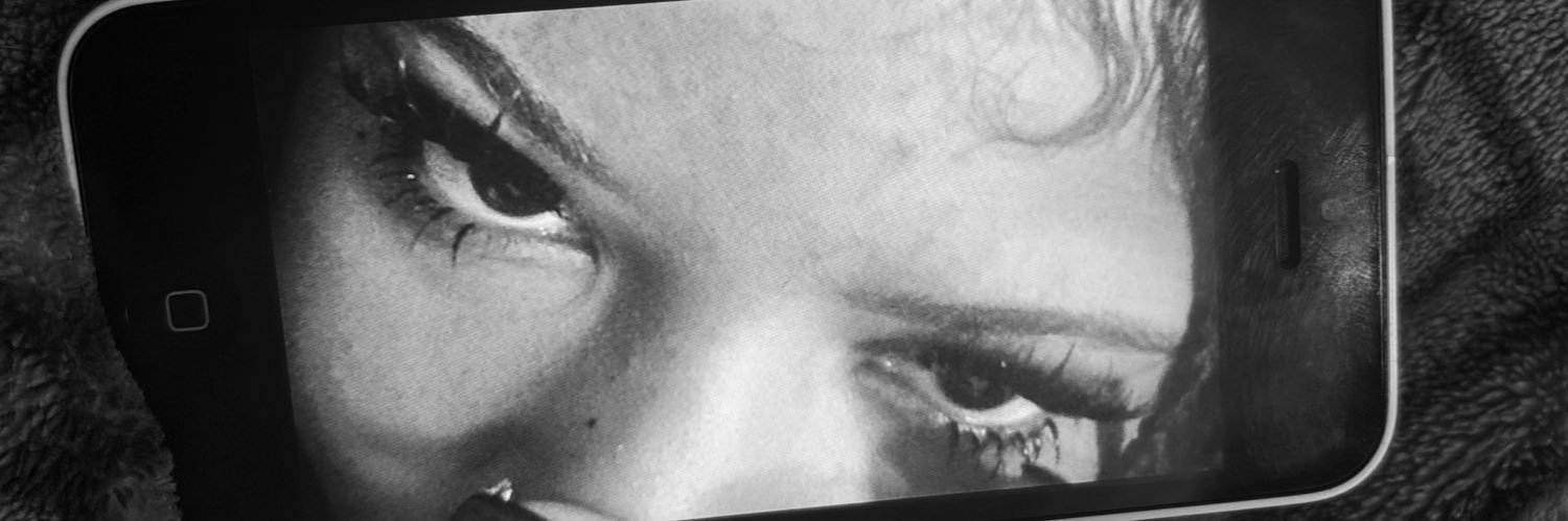 ༝'s banner
