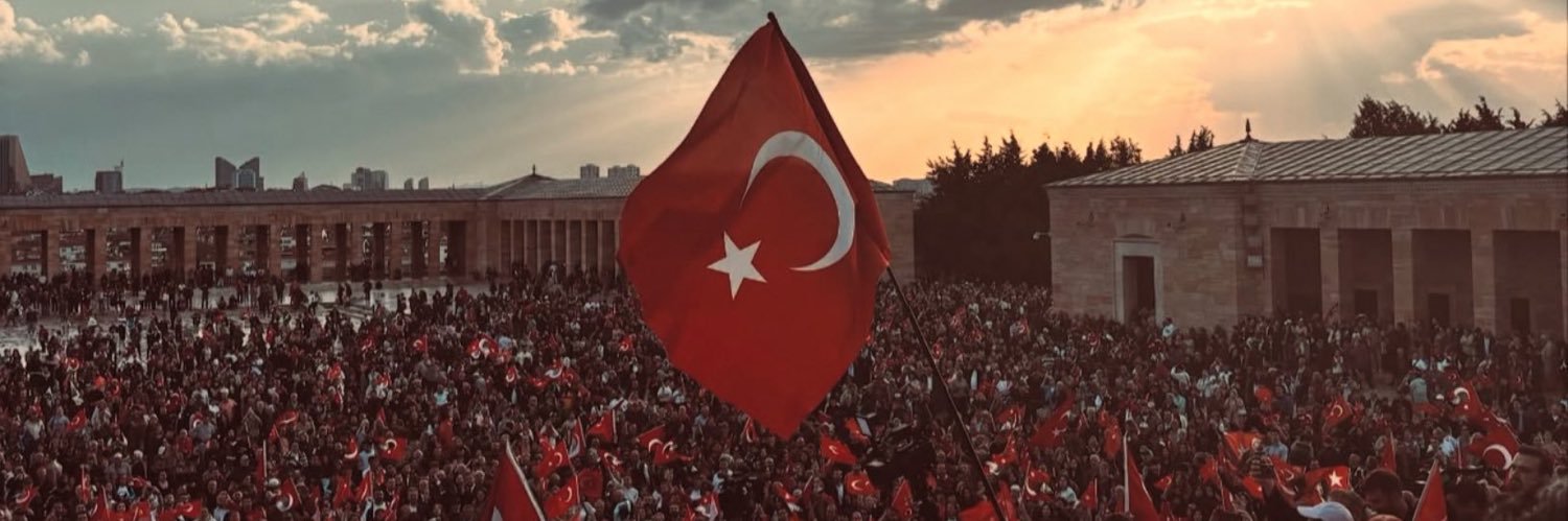 𝕆ℙ𝕋𝕀𝕄𝕀𝕊𝕋 🇹🇷's banner