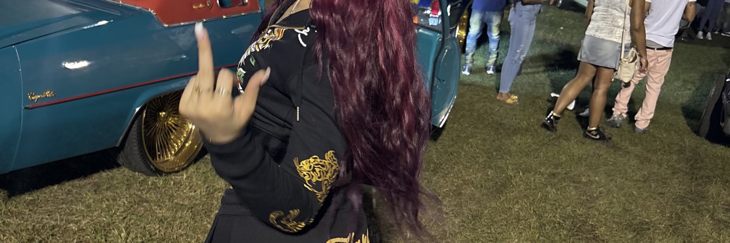 viv2die4🎀's banner