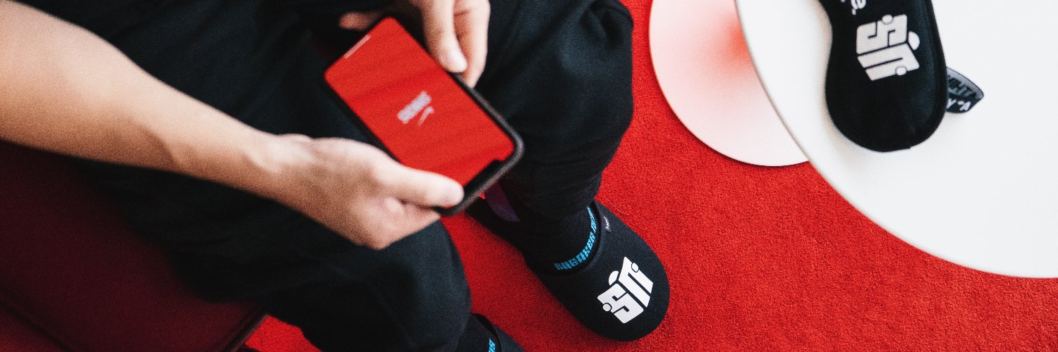 Sneaker News's banner