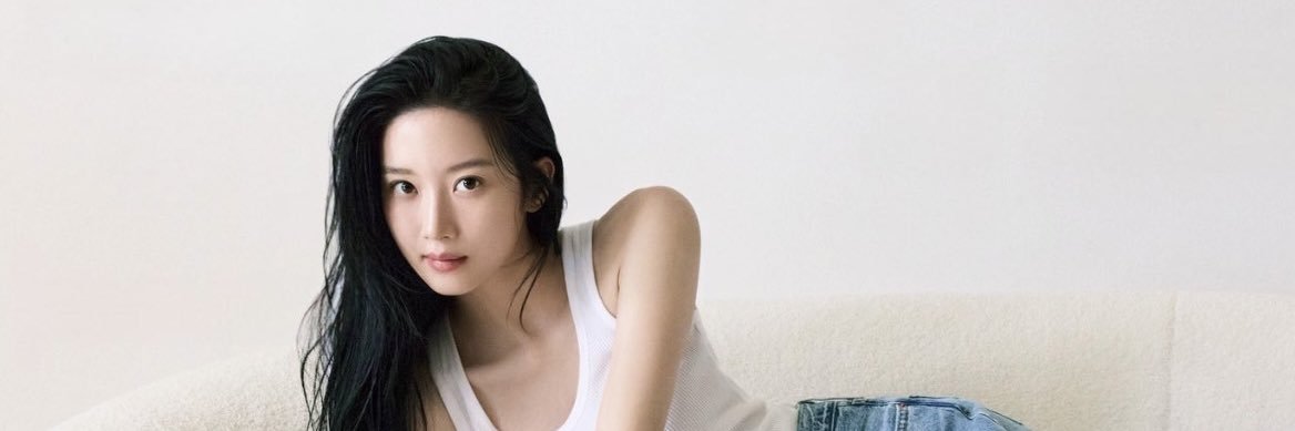 for mun kayoung's banner