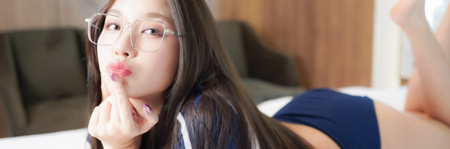 Iris🌸's banner