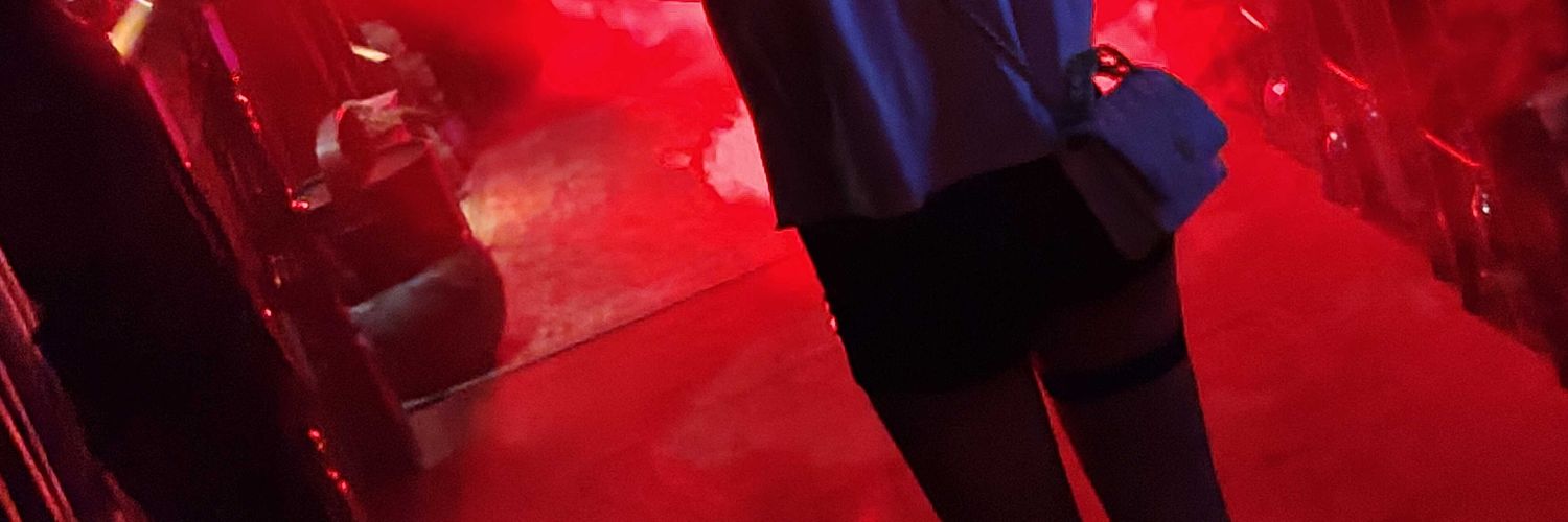 LovelyShark情侣's banner