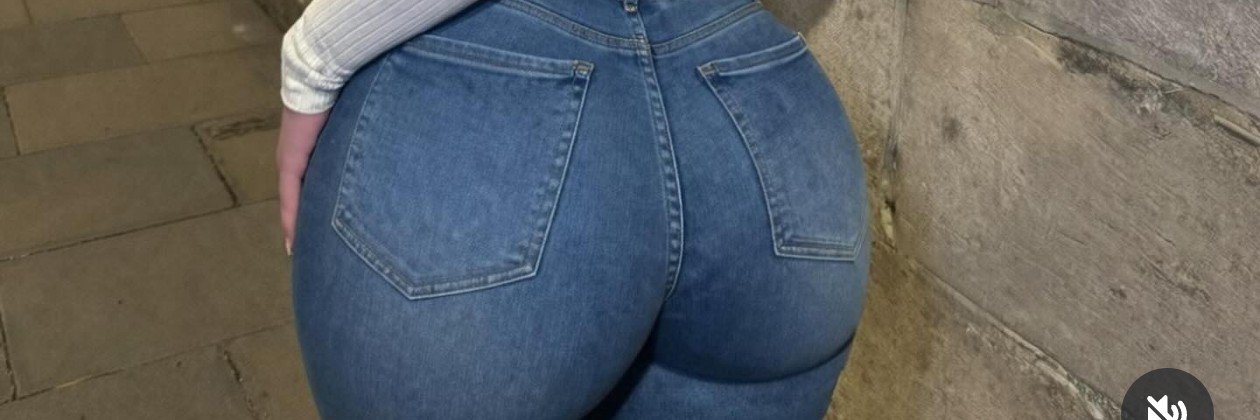 นิยมบั้นท้าย 🍑™'s banner