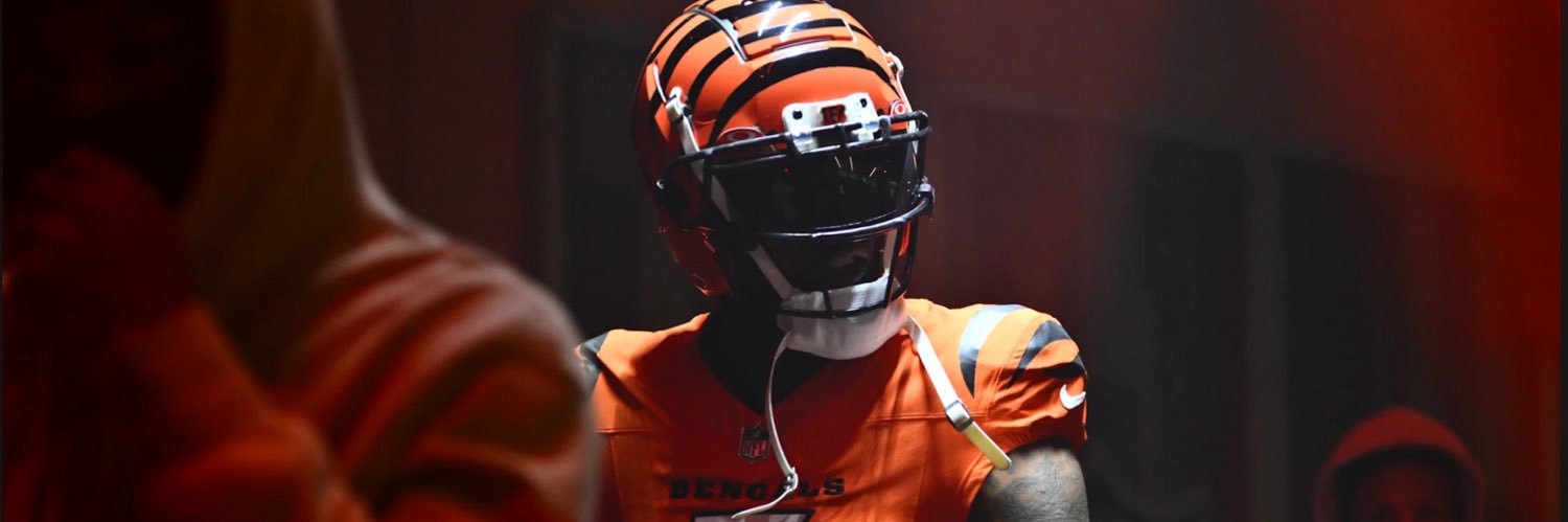 Cam ✰'s banner