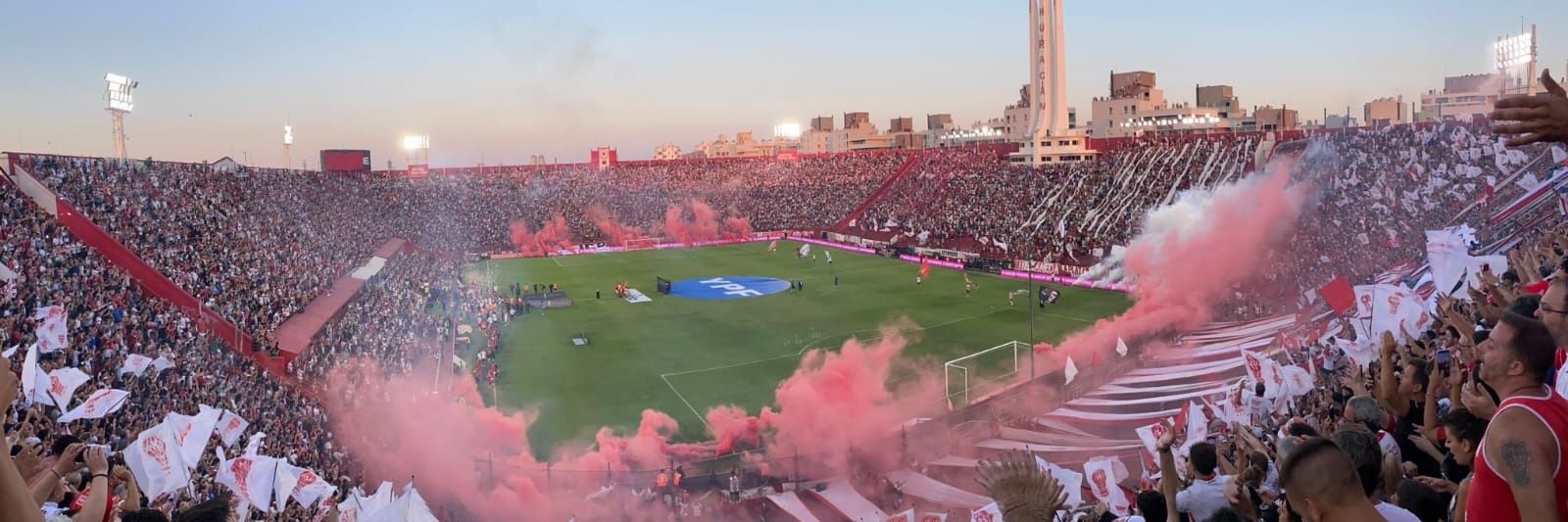GOITEA LE TIRO UN CAÑO A DEPAY's banner