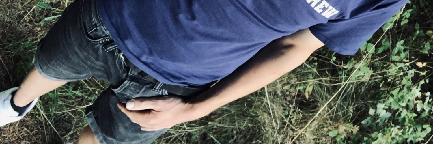😜's banner