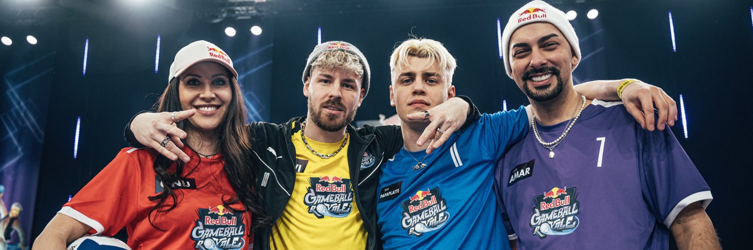 Red Bull verleiht Flüüügel's banner