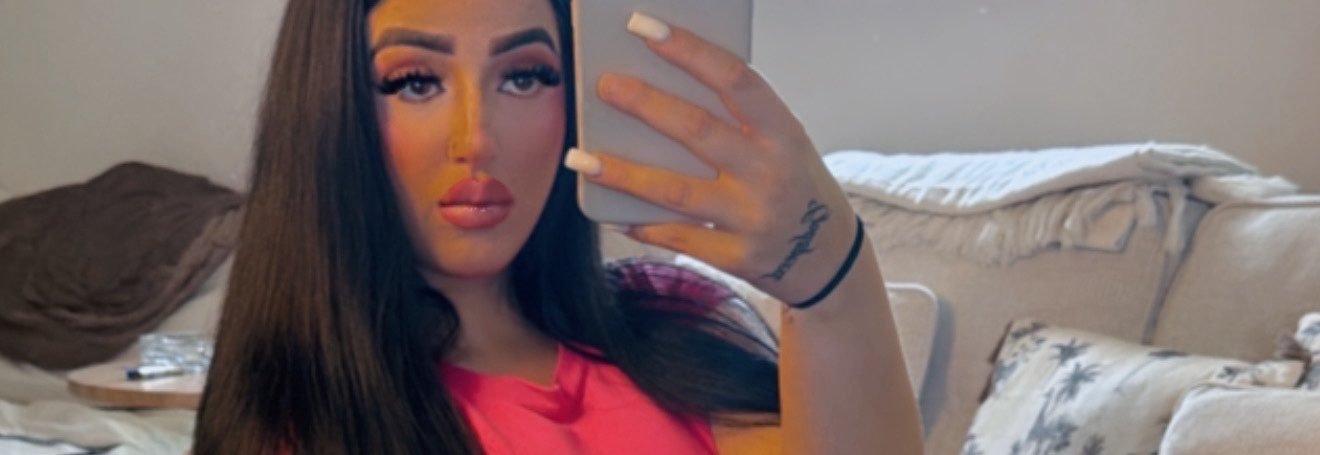 Vonni🍒's banner