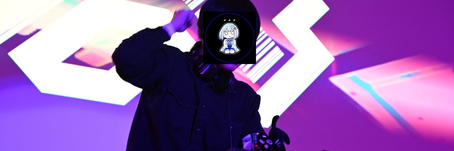 Yo×3's banner