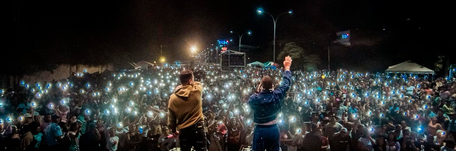 Gio y Gabo - La Melodia Perfecta's banner