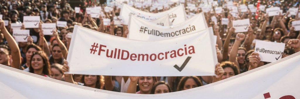 Full Democracia's banner