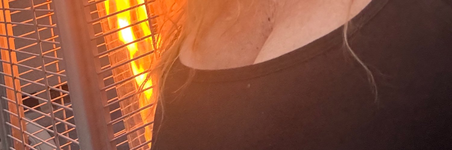 Nikkiebigtits's banner