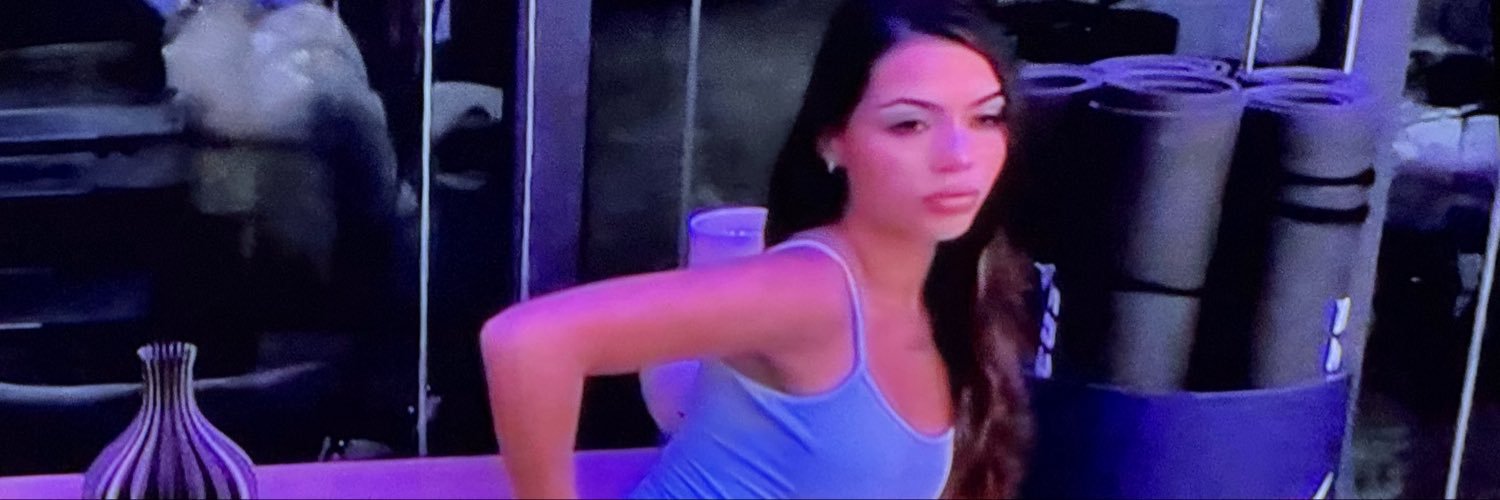 Zia Milly 🦋 l’imperatrice att di x's banner