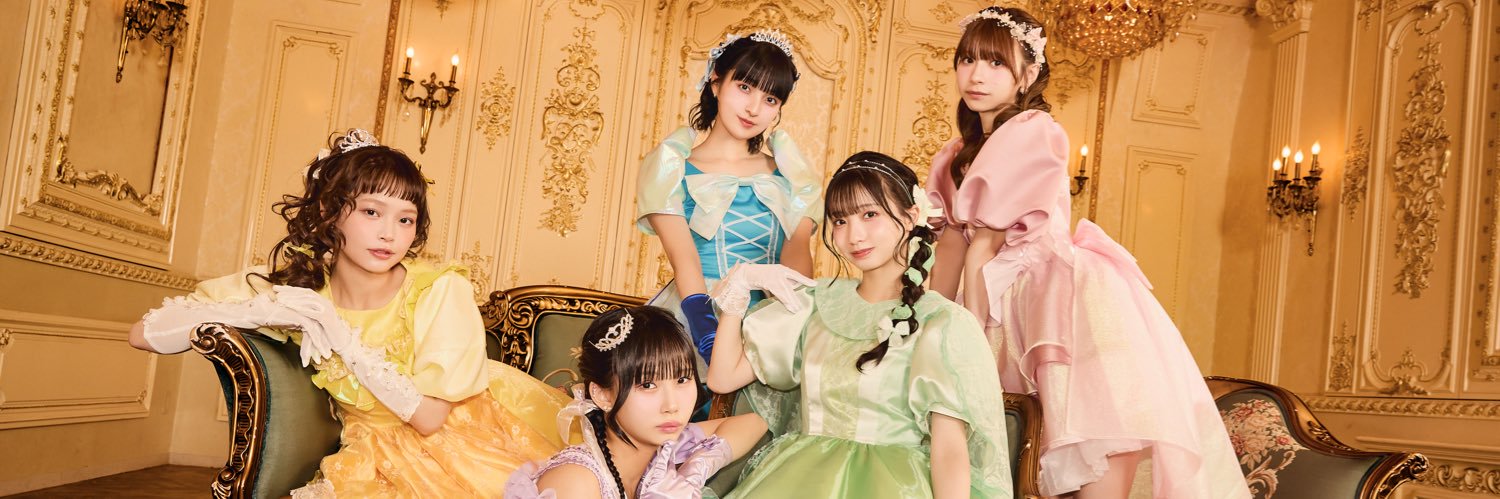 KiSS KiSS OFFiCiAL's banner